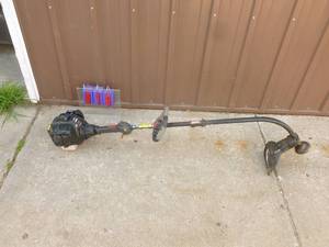 Craftsman 2 cycle weed trimmer. Lightly used. Tested & works. As shown.