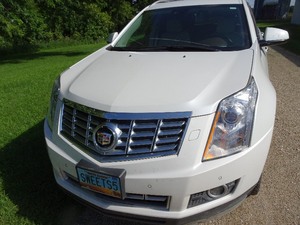 lot 2 image: 2013 Cadillac SRX4
