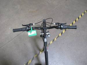 lot 8 image: Roadmaster 26 Granite Peak Womens Bike, Black R4047WMJ