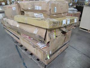 lot 323 image: WHOLESALE MIXED PALLET OF MISCELLANEOUS FURNITURE, HOME DECOR AND MORE