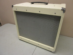 VINTAGE GUITAR AMPLIFIER, WITH 12 PEAVEY BLUE MARVEL SPEAKER