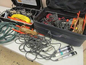 UNIDYNE DYNAMIC MICROPHONES, ASSORTED GUITAR ACCESSORIES