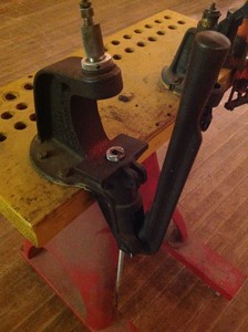 lot 129 image: Vintage Press & 2 Bullet Lubers on Rolling Metal Stand