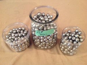 lot 170 image: 15# 50 Cal Lead Balls