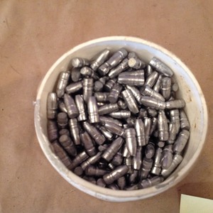 lot 196 image: 4.5# 222 22Cal Bullets