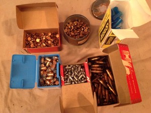 lot 220 image: Assorted Bullets & Supplies