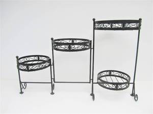 lot 165 image: Collapsible Iron 4-Tier Plant Stand