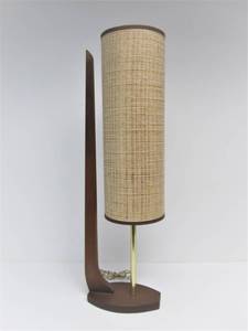 lot 176 image: Mid Century Tall Teak Table Lamp