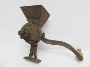 lot 184 image: Antique Cast Iron ARCADE No. 1 Coffee Grinder