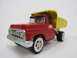 lot 106 image: Vintage TONKA Pressed Steel Dump Truck