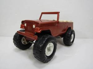 lot 25 image: Vintage TONKA Jeepster