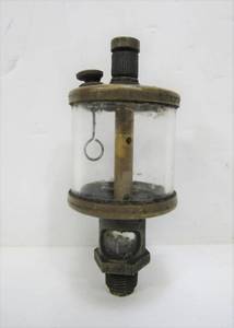lot 33 image: Antique Brass Hit & Miss Engine Oiler