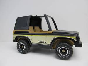 lot 155 image: Large Vintage TONKA Jeep