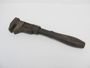 lot 194 image: Antique SOO LINE Railroad Pipe Wrench