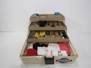 lot 283 image: Tackle Box Full of Vintage Magic Tricks