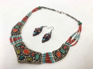 lot 322 image: Beautiful Multi Gemstone Necklace & Matching Sterling Silver Earring Set
