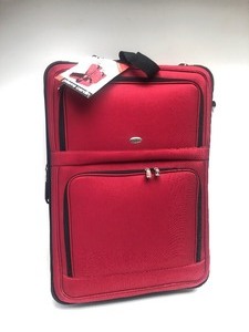 lot 366 image: New With Tags PIERRE CARDIN Rolling 4-Piece Luggage Set