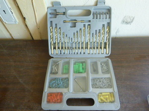 lot 27 image: Drill Bit Set
