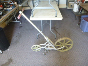 lot 45 image: Earthway Products High Wheel Cultivator