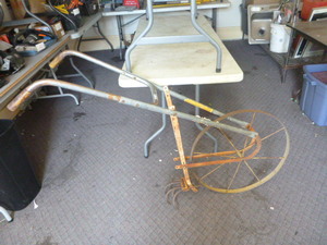 lot 46 image: High Wheel Cultivator