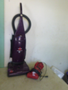 lot 48 image: Bissell Power Force Vacuum Cleaner