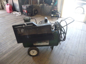 lot 49 image: Campbell-Hausfeld Air Compressor FOR PARTS