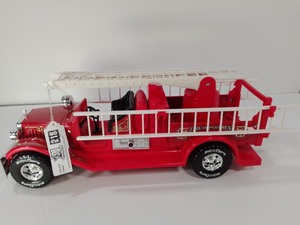 lot 218 image: Nylint Classics Vintage Diecast Fire Truck 1