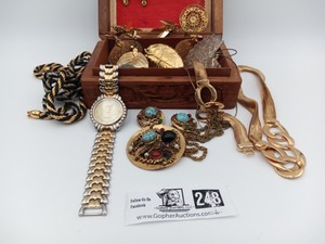 lot 248 image: Vintage Gold Set In Handcrafted Jewelry Box