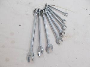 lot 17 image: wrenches