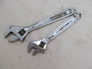 lot 24 image: sockets
