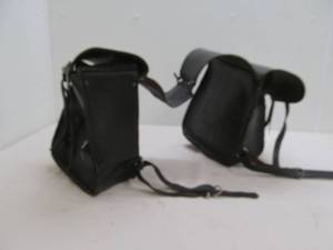 lot 32 image: universal vintage leather saddle bag set