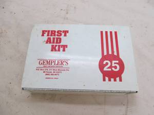 lot 68 image: Gemplers first aid kit