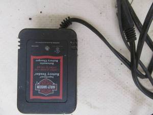 lot 85 image: Harley Davidson battery tender