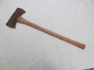 lot 191 image: axe