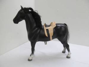 lot 106 image: Battat Saddle Bred Horse