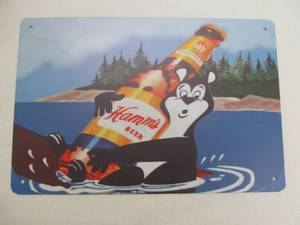 lot 122 image: Hamms sign