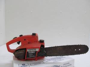 lot 211 image: chainsaw