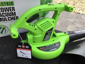 lot 44 image: Portland Blower  Vac  Mulcher