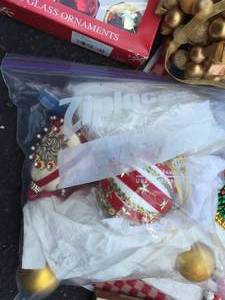 lot 144 image: Christmas Deco Lot