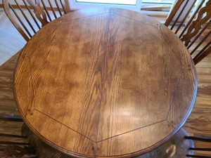 lot 50 image: Oak Kitchen Table and Four Chairs