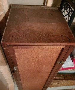 lot 129 image: Vintage Wooden Storage Cabinet