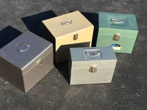 lot 179 image: Metal File Lot