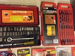 lot 208 image: Hardware Lot