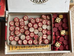 lot 225 image: Game Lot