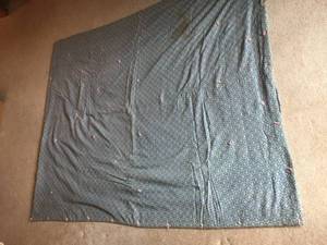 lot 243 image: 4 Vintage Quilts