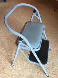 lot 253 image: 29 Inch Folding Stool With Padded top Step
