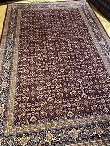 lot 3 image: Decorative Area Rug