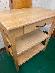 lot 17 image: Utility Cart
