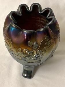 lot 23 image: Footed Carnival Glass Dish