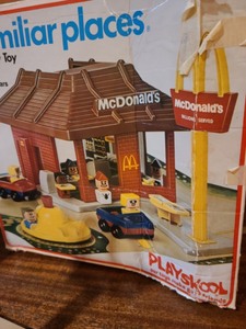 lot 79 image: Vintage Playskool McDonalds Toy